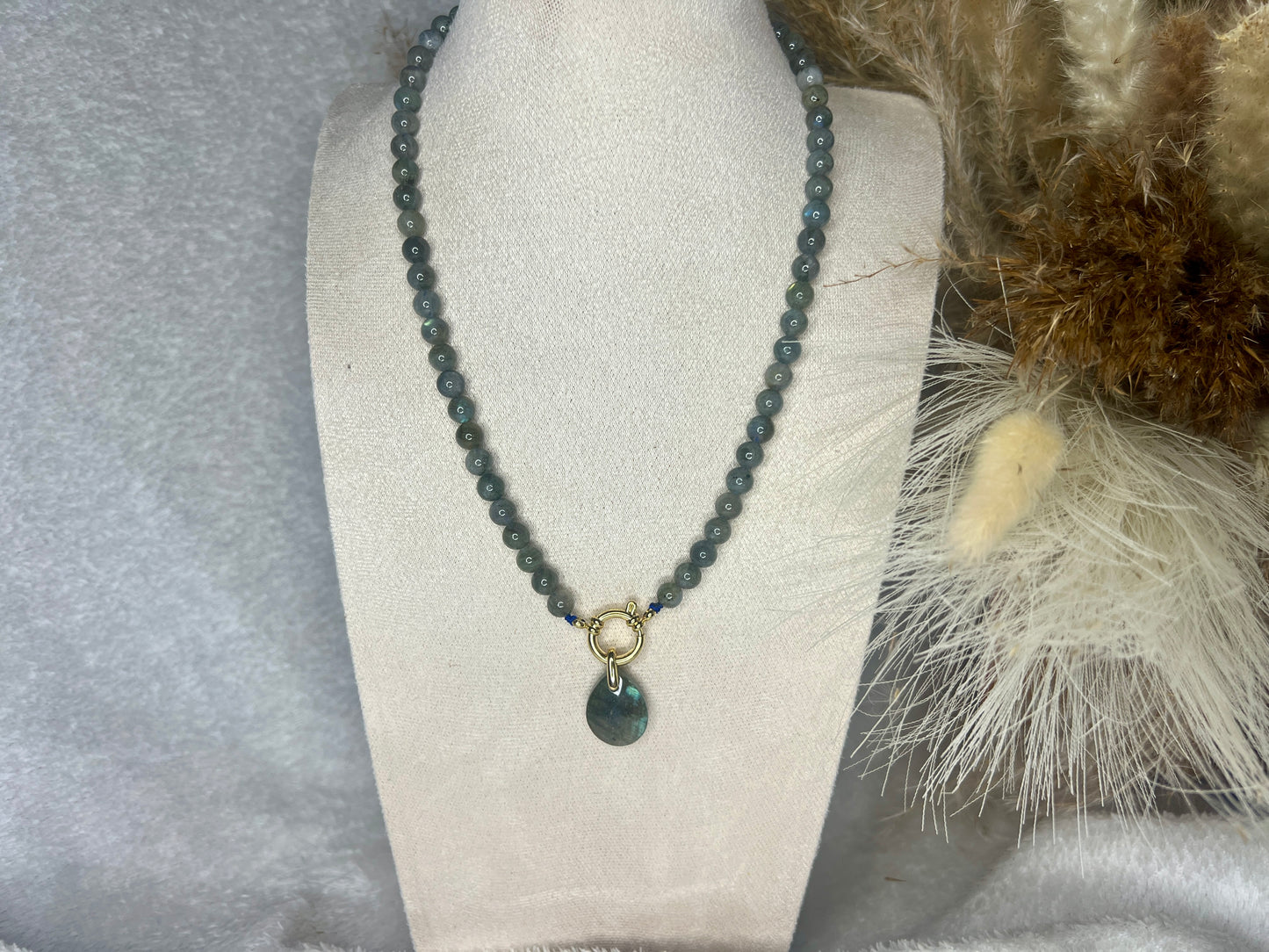 Collier de labradorite et pendentif en labradorite